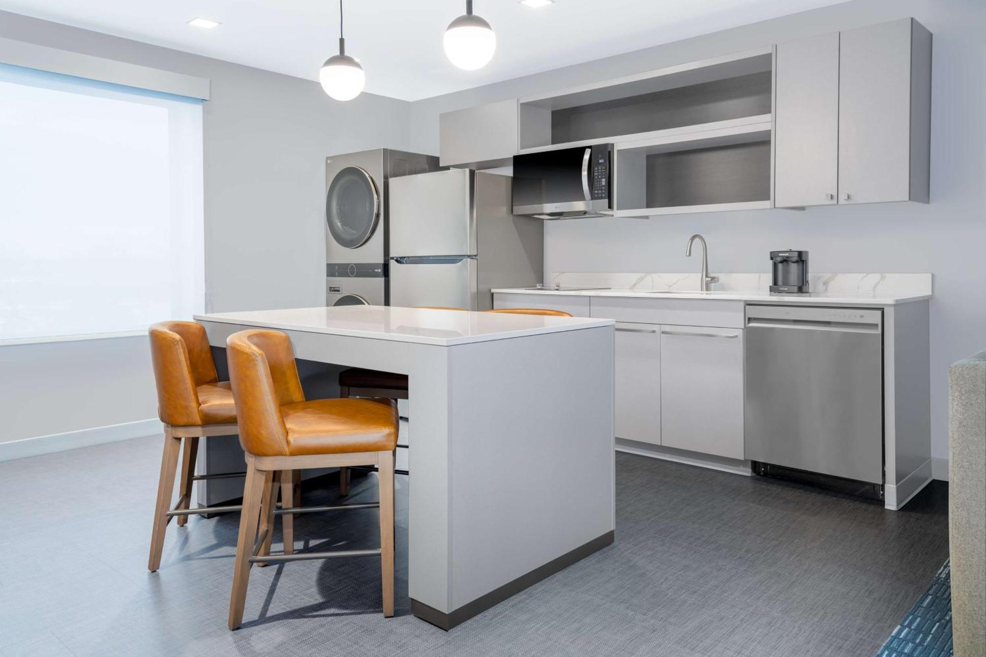 Homewood Suites By Hilton Holland Exterior foto