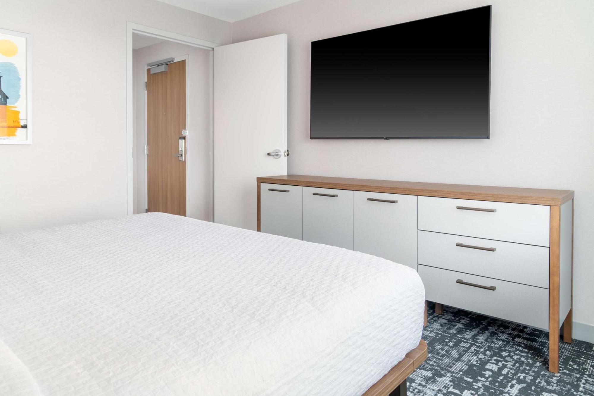 Homewood Suites By Hilton Holland Exterior foto