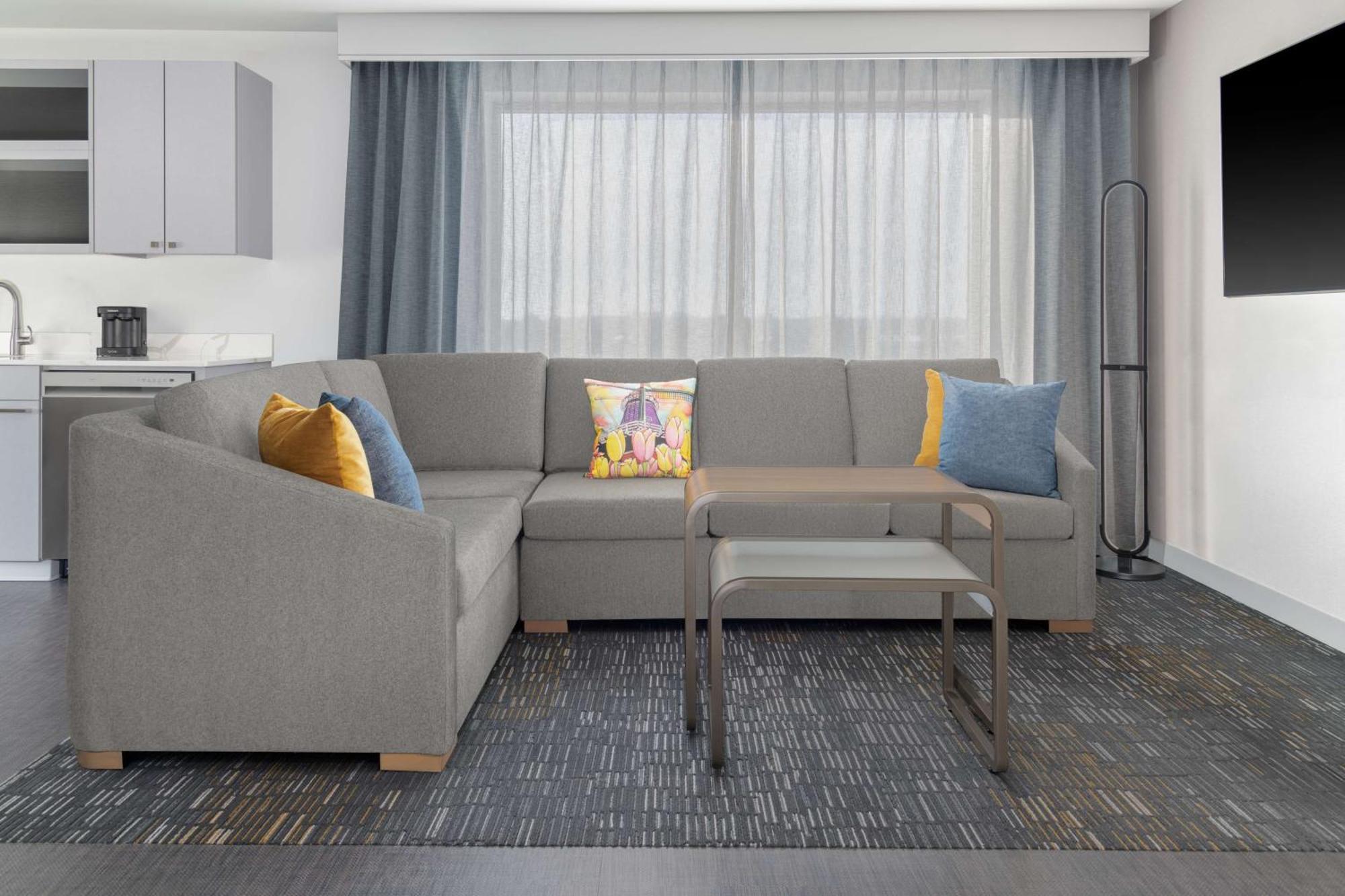 Homewood Suites By Hilton Holland Exterior foto